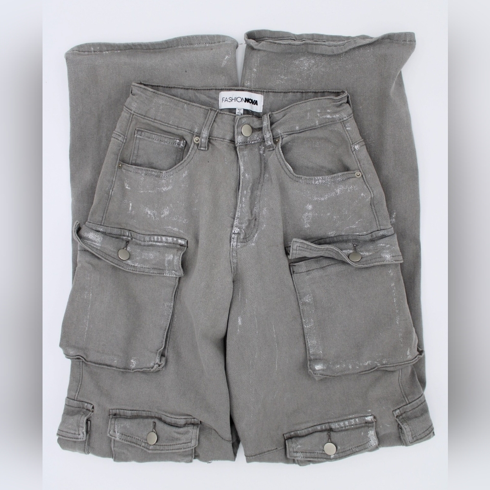Fashion Nova Time To Shine Silver Foil Cargo Jeans Size 3 Baggy - Picture 2 of 8